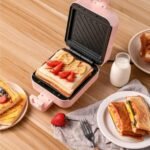 Electric Sandwich Maker – Double-Sided Heating with Non-Stick Plates