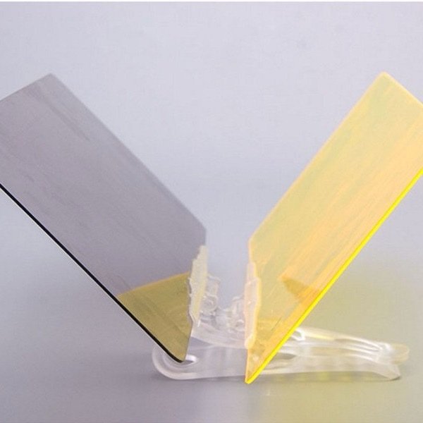 HD Vision Day & Night Car Visor – Anti-Glare Sunshade