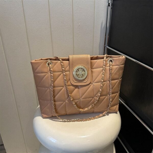 Luxe Quilted Chain Shoulder Bag โ Black with Gold Emblem