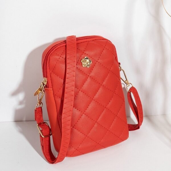 Quilted Crossbody Mini Bag – Elegant & Compact Shoulder Purse