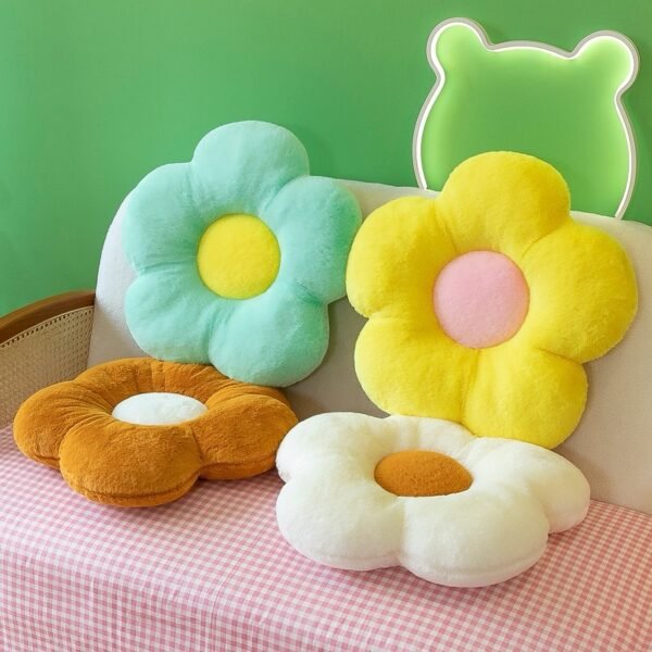 Flower Pillow (Decorative Plush Pillow)